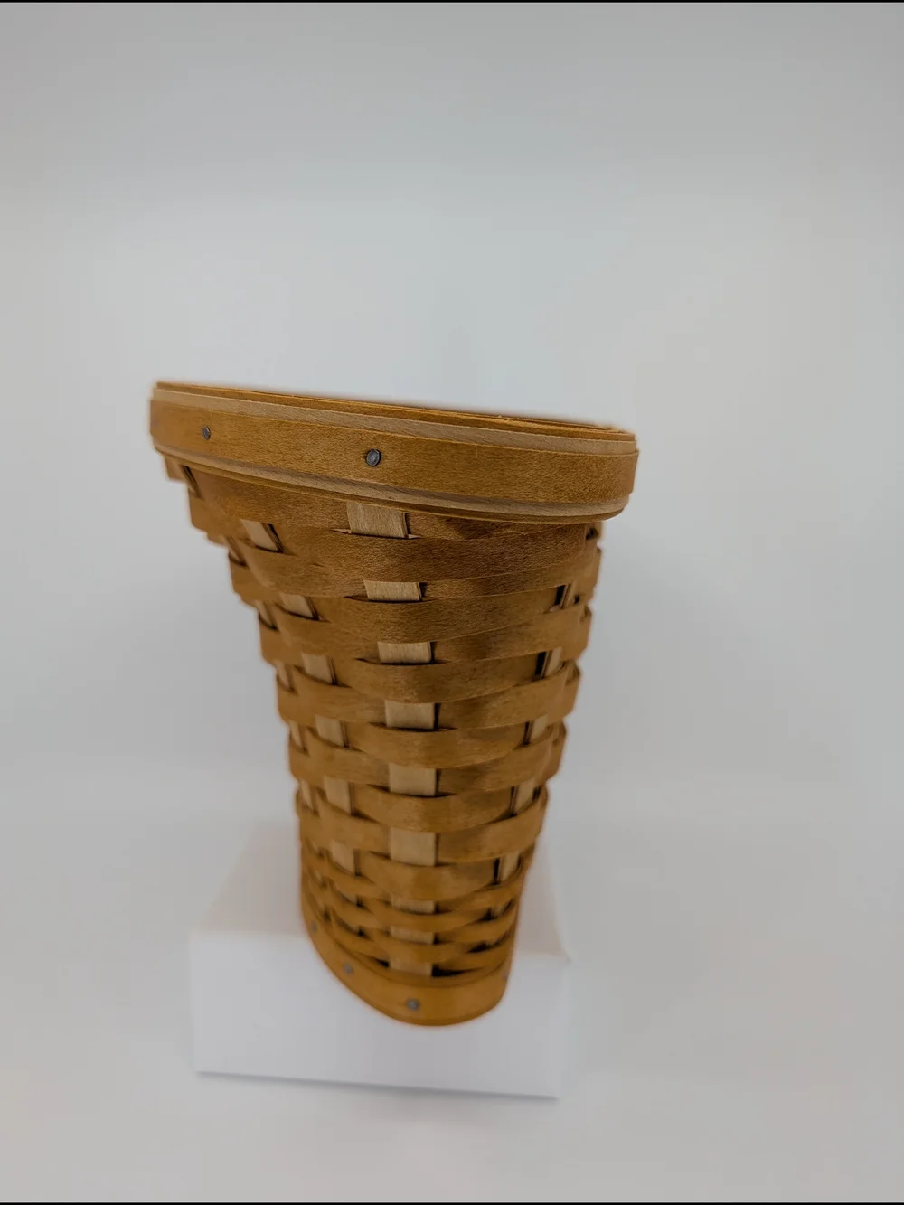 Longaberger 2005 Wall Vase Basket/Planter & Wrought Iron Stand/Hanger w/Leaves